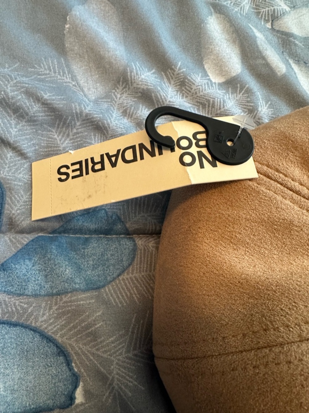NWTS Women’s No Boundaries Tan Suede-Textured Baker Hat One Size - Picture 3 of 7